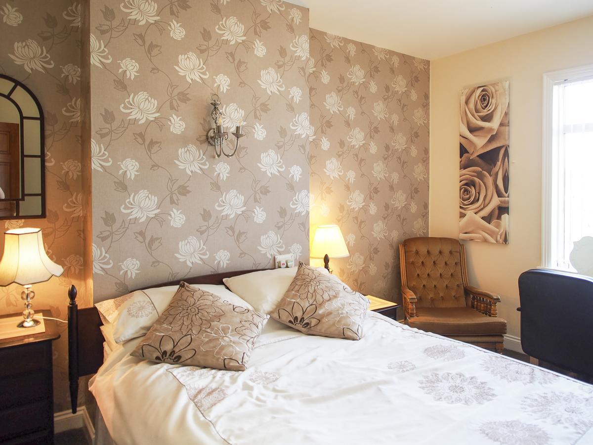 Leaded Light Guest House Solihull Kültér fotó